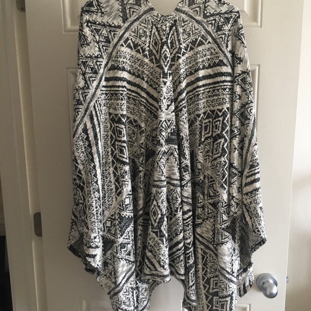 Shawl - Picture 3 of 3